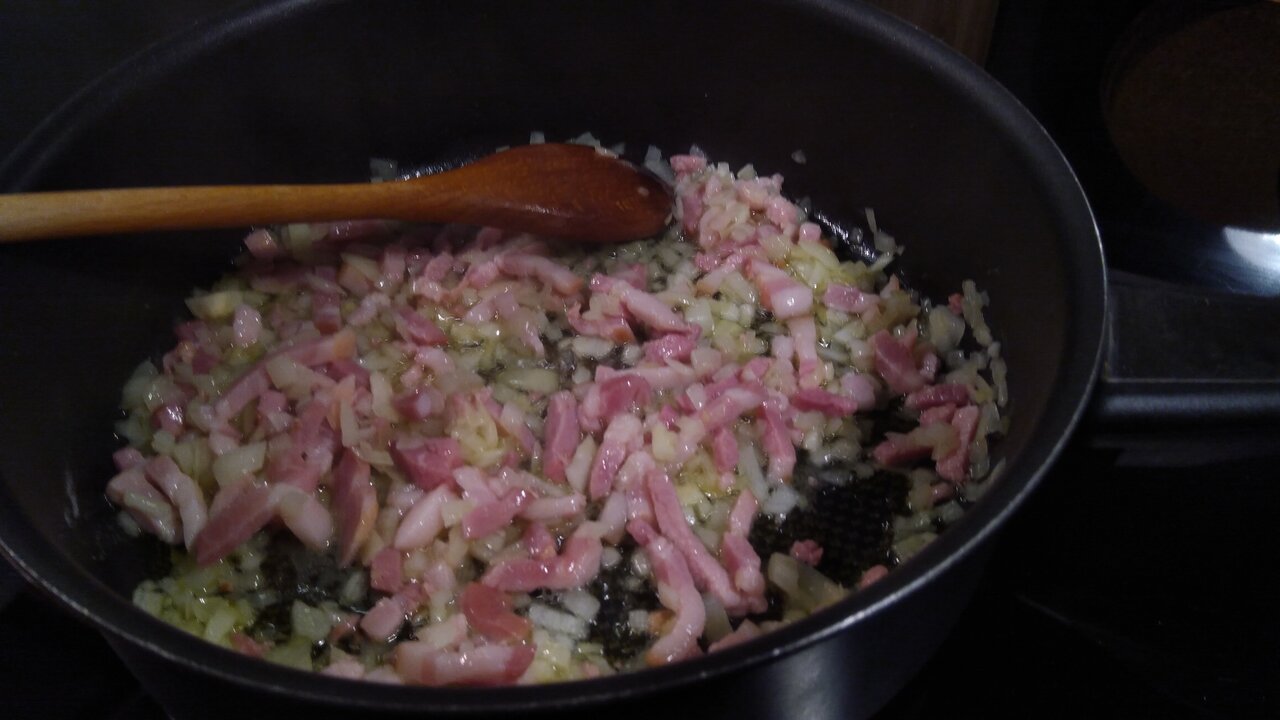 Bacon and onion cooked